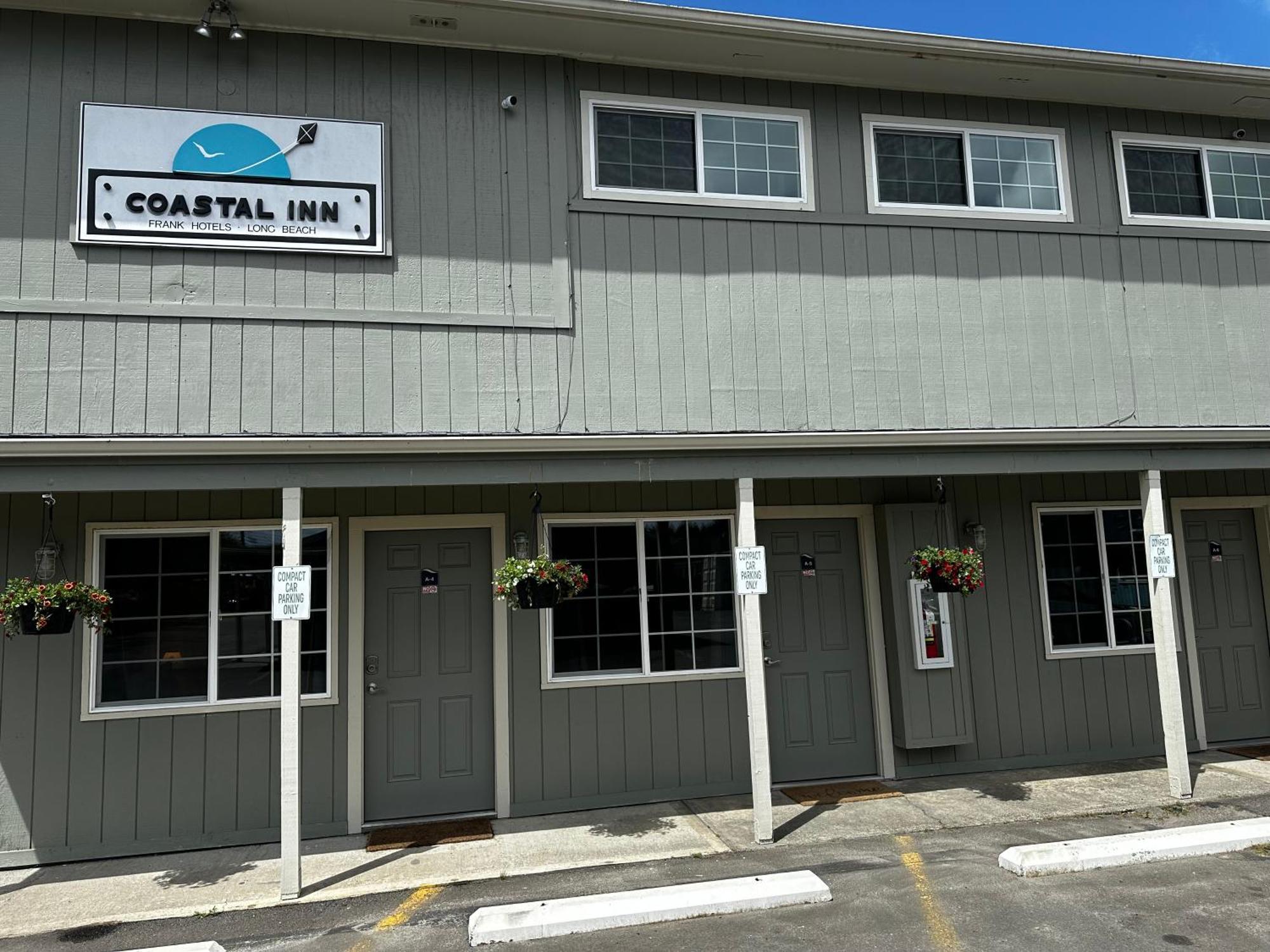 Coastal Inn And Suites Long Beach Exterior foto