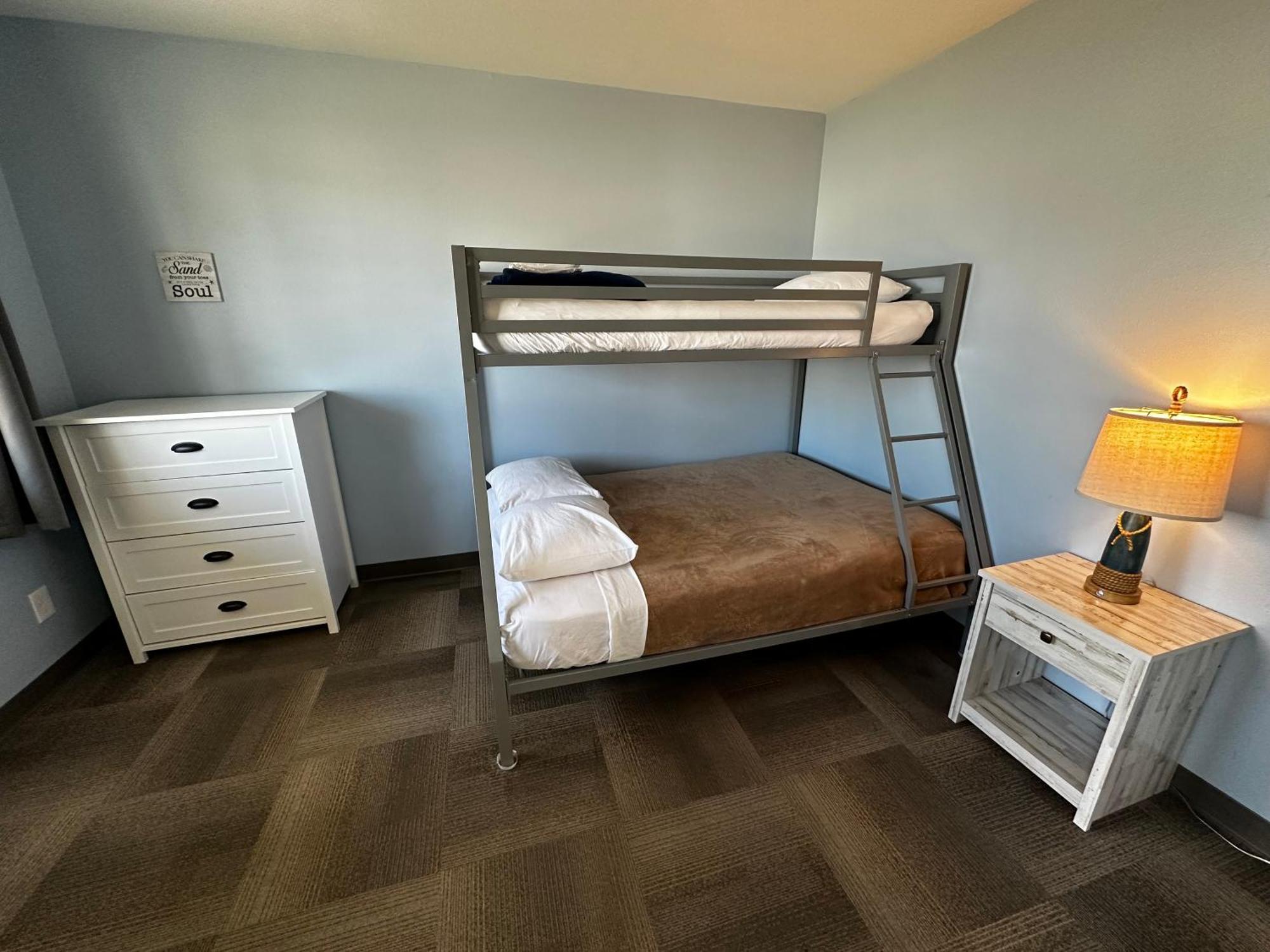 Coastal Inn And Suites Long Beach Zimmer foto